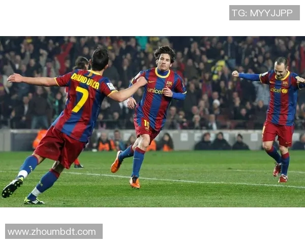 足球明星携手轮船畅游世界精彩瞬间广告展示